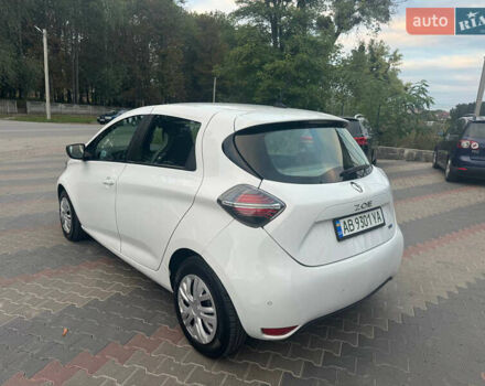 Белый Рено Зое, объемом двигателя 0 л и пробегом 38 тыс. км за 11900 $, фото 7 на Automoto.ua