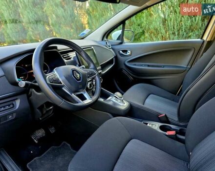 Белый Рено Зое, объемом двигателя 0 л и пробегом 57 тыс. км за 12700 $, фото 15 на Automoto.ua