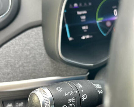 Белый Рено Зое, объемом двигателя 0 л и пробегом 126 тыс. км за 11950 $, фото 31 на Automoto.ua