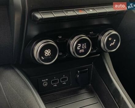 Білий Рено Зое, об'ємом двигуна 0 л та пробігом 124 тис. км за 11955 $, фото 47 на Automoto.ua