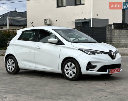 Белый Рено Зое, объемом двигателя 0 л и пробегом 106 тыс. км за 11400 $, фото 14 на Automoto.ua