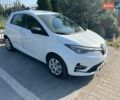Белый Рено Зое, объемом двигателя 0 л и пробегом 25 тыс. км за 12900 $, фото 1 на Automoto.ua