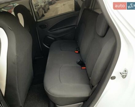 Білий Рено Зое, об'ємом двигуна 0 л та пробігом 124 тис. км за 11955 $, фото 26 на Automoto.ua