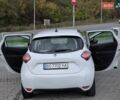 Белый Рено Зое, объемом двигателя 0 л и пробегом 150 тыс. км за 11800 $, фото 13 на Automoto.ua