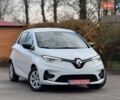 Белый Рено Зое, объемом двигателя 0 л и пробегом 100 тыс. км за 11890 $, фото 1 на Automoto.ua