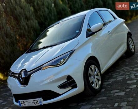 Белый Рено Зое, объемом двигателя 0 л и пробегом 57 тыс. км за 12700 $, фото 1 на Automoto.ua