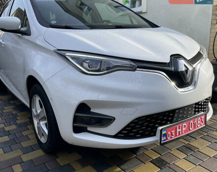 Белый Рено Зое, объемом двигателя 0 л и пробегом 126 тыс. км за 11950 $, фото 1 на Automoto.ua