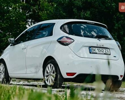 Белый Рено Зое, объемом двигателя 0 л и пробегом 36 тыс. км за 14200 $, фото 2 на Automoto.ua