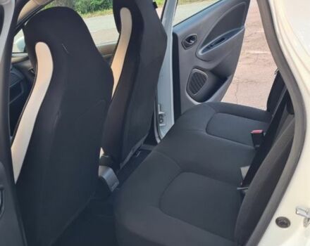 Білий Рено Зое, об'ємом двигуна 0 л та пробігом 156 тис. км за 11000 $, фото 7 на Automoto.ua