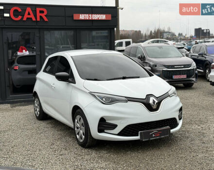Белый Рено Зое, объемом двигателя 0 л и пробегом 85 тыс. км за 10999 $, фото 4 на Automoto.ua