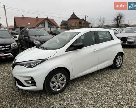 Белый Рено Зое, объемом двигателя 0 л и пробегом 74 тыс. км за 12300 $, фото 7 на Automoto.ua