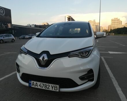 Білий Рено Зое, об'ємом двигуна 0 л та пробігом 31 тис. км за 14499 $, фото 4 на Automoto.ua