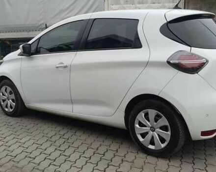 Белый Рено Зое, объемом двигателя 0 л и пробегом 76 тыс. км за 11000 $, фото 6 на Automoto.ua