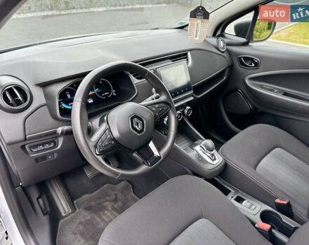 Рено Зое 2021 в Мукачеве на Automoto.ua Белый Рено Зое, объемом двигателя 0 л и пробегом 81 тыс. км за 11999 $, фото 17 на Automoto.ua