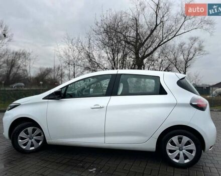 Белый Рено Зое, объемом двигателя 0 л и пробегом 123 тыс. км за 10999 $, фото 3 на Automoto.ua