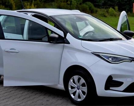 Белый Рено Зое, объемом двигателя 0 л и пробегом 151 тыс. км за 11000 $, фото 12 на Automoto.ua