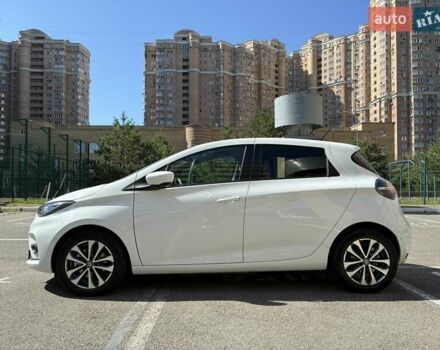 Белый Рено Зое, объемом двигателя 0 л и пробегом 12 тыс. км за 15300 $, фото 27 на Automoto.ua