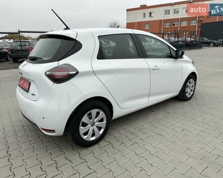 Білий Рено Зое, об'ємом двигуна 0 л та пробігом 49 тис. км за 12500 $, фото 8 на Automoto.ua