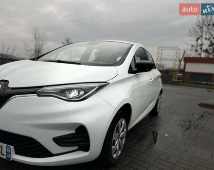 Белый Рено Зое, объемом двигателя 0 л и пробегом 123 тыс. км за 10999 $, фото 6 на Automoto.ua