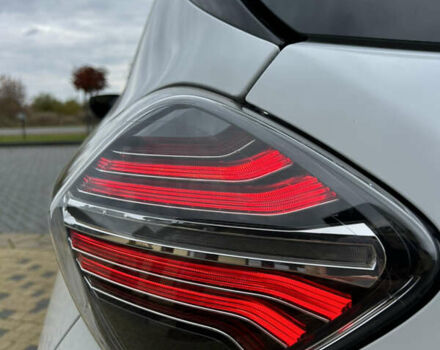 Белый Рено Зое, объемом двигателя 0 л и пробегом 95 тыс. км за 11650 $, фото 23 на Automoto.ua