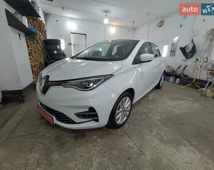 Белый Рено Зое, объемом двигателя 0 л и пробегом 102 тыс. км за 10999 $, фото 4 на Automoto.ua