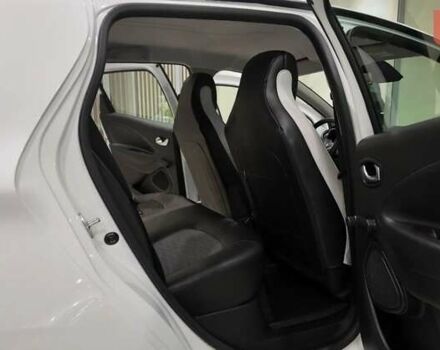 Белый Рено Зое, объемом двигателя 0 л и пробегом 23 тыс. км за 14900 $, фото 14 на Automoto.ua