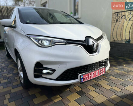 Белый Рено Зое, объемом двигателя 0 л и пробегом 126 тыс. км за 11950 $, фото 11 на Automoto.ua