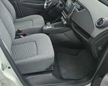 Рено Зое 2021 в Тернополе на Automoto.ua Белый Рено Зое, объемом двигателя 0 л и пробегом 51 тыс. км за 12999 $, фото 51 на Automoto.ua