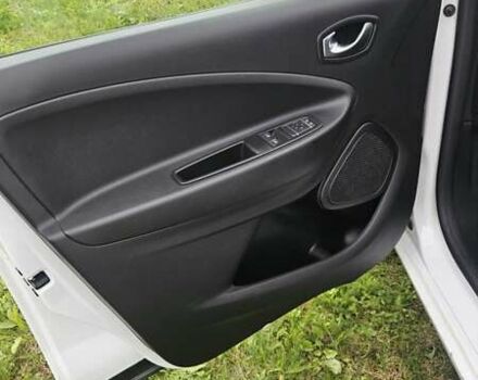 Рено Зое 2021 в Тернополе на Automoto.ua Белый Рено Зое, объемом двигателя 0 л и пробегом 51 тыс. км за 12999 $, фото 46 на Automoto.ua