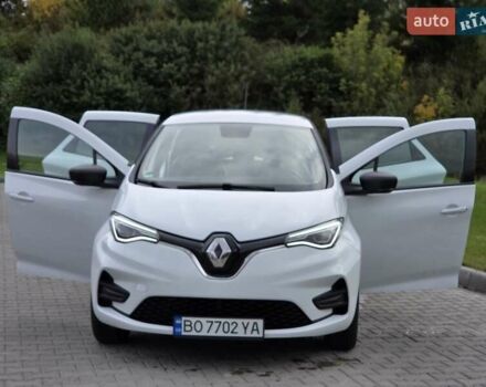 Белый Рено Зое, объемом двигателя 0 л и пробегом 150 тыс. км за 11800 $, фото 8 на Automoto.ua