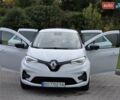 Белый Рено Зое, объемом двигателя 0 л и пробегом 150 тыс. км за 11800 $, фото 8 на Automoto.ua