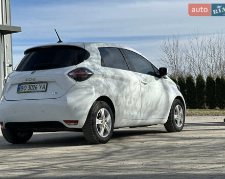 Белый Рено Зое, объемом двигателя 0 л и пробегом 25 тыс. км за 12300 $, фото 17 на Automoto.ua