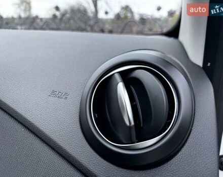 Рено Зое 2021 в Дрогобыче на Automoto.ua Белый Рено Зое, объемом двигателя 0 л и пробегом 55 тыс. км за 12900 $, фото 52 на Automoto.ua