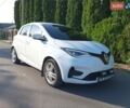 Белый Рено Зое, объемом двигателя 0 л и пробегом 58 тыс. км за 12300 $, фото 4 на Automoto.ua