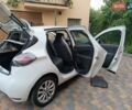Белый Рено Зое, объемом двигателя 0 л и пробегом 130 тыс. км за 10350 $, фото 63 на Automoto.ua