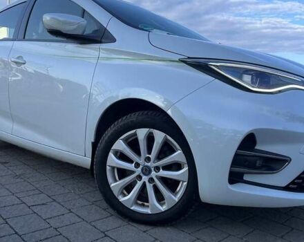 Белый Рено Зое, объемом двигателя 0 л и пробегом 122 тыс. км за 11800 $, фото 6 на Automoto.ua