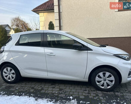 Білий Рено Зое, об'ємом двигуна 0 л та пробігом 37 тис. км за 9600 $, фото 4 на Automoto.ua