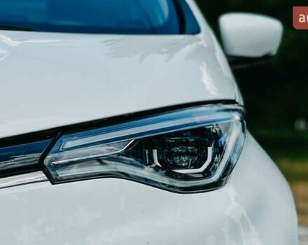 Белый Рено Зое, объемом двигателя 0 л и пробегом 36 тыс. км за 14200 $, фото 7 на Automoto.ua