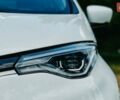 Белый Рено Зое, объемом двигателя 0 л и пробегом 36 тыс. км за 14200 $, фото 7 на Automoto.ua