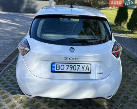 Белый Рено Зое, объемом двигателя 0 л и пробегом 86 тыс. км за 11800 $, фото 5 на Automoto.ua