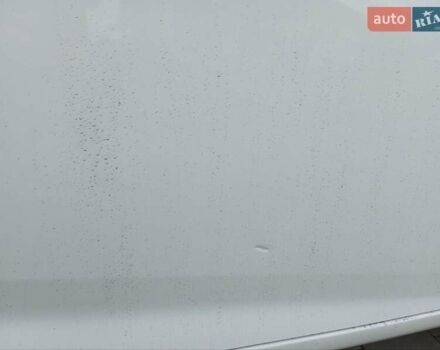 Белый Рено Зое, объемом двигателя 0 л и пробегом 58 тыс. км за 12300 $, фото 26 на Automoto.ua