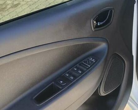 Білий Рено Зое, об'ємом двигуна 0 л та пробігом 117 тис. км за 12400 $, фото 13 на Automoto.ua