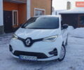 Белый Рено Зое, объемом двигателя 0 л и пробегом 78 тыс. км за 12000 $, фото 2 на Automoto.ua