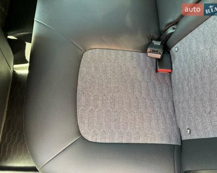 Белый Рено Зое, объемом двигателя 0 л и пробегом 12 тыс. км за 15300 $, фото 72 на Automoto.ua