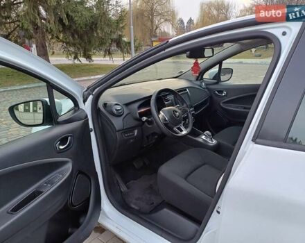 Белый Рено Зое, объемом двигателя 0 л и пробегом 62 тыс. км за 11500 $, фото 8 на Automoto.ua