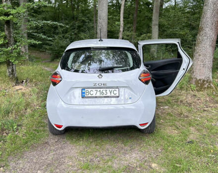 Белый Рено Зое, объемом двигателя 0 л и пробегом 66 тыс. км за 14000 $, фото 7 на Automoto.ua