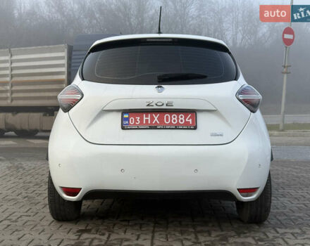Белый Рено Зое, объемом двигателя 0 л и пробегом 68 тыс. км за 11400 $, фото 7 на Automoto.ua