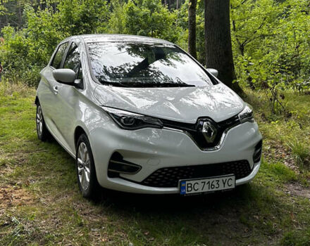 Белый Рено Зое, объемом двигателя 0 л и пробегом 66 тыс. км за 14000 $, фото 2 на Automoto.ua