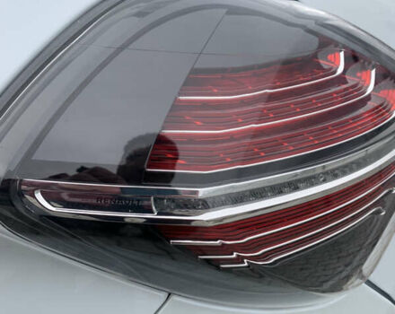 Белый Рено Зое, объемом двигателя 0 л и пробегом 82 тыс. км за 13800 $, фото 19 на Automoto.ua