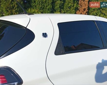 Белый Рено Зое, объемом двигателя 0 л и пробегом 58 тыс. км за 12300 $, фото 32 на Automoto.ua